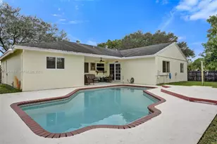 11991 SW 51st Ct, Cooper City, FL 33330 - Photo 5