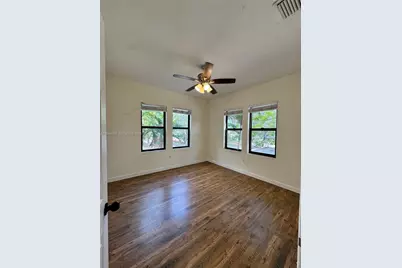 2000 Monroe St #11, Hollywood, FL 33020 - Photo 9