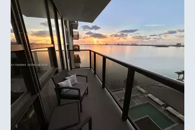 600 NE 36th St #1220, Miami, FL 33137 - Photo 1