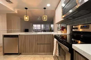 600 NE 36th St, Miami, FL 33137 - Photo 7