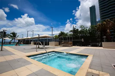 600 NE 36th St #1220, Miami, FL 33137 - Photo 11