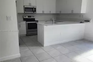 12946 SW 232nd Ter, Homestead, FL 33032 - Photo 3