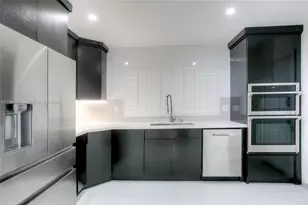 9825 SW 196th St, Cutler Bay, FL 33157 - Photo 5