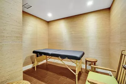 19667 Turnberry Way #12F, Aventura, FL 33180 - Photo 23