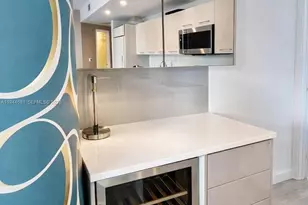 45 SW 9th St, Miami, FL 33130 - Photo 5