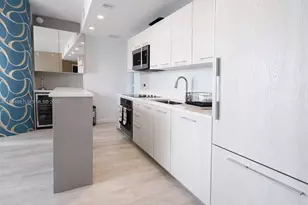 45 SW 9th St, Miami, FL 33130 - Photo 3