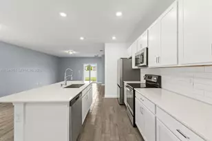 996 Bent Creek Dr, Fort Pierce, FL 34947 - Photo 13