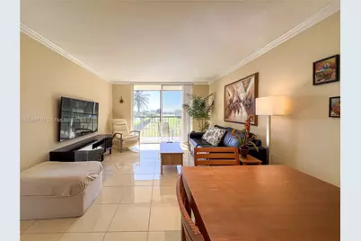 8900 Washington Blvd #401A, Pembroke Pines, FL 33025 - Photo 5