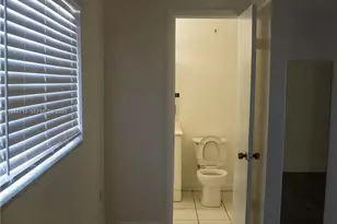 4370 NW 174th Dr, Miami Gardens, FL 33055 - Photo 11