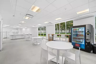 600 Three Islands Blvd #1403, Hallandale Beach, FL 33009 - Photo 27