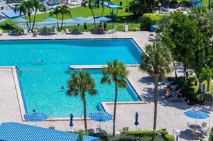 600 Three Islands Boulevard, Hallandale Beach, FL 33009 - Photo 33