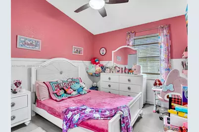 3804 NW 121st Ave, Sunrise, FL 33323 - Photo 7