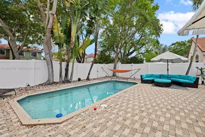 955 Azure Ln, Weston, FL 33326 - Photo 29