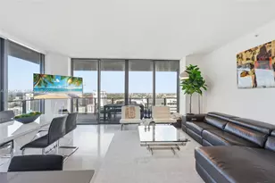 88 SW 7th St, Miami, FL 33130 - Photo 7