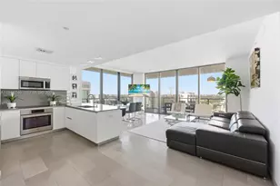 88 SW 7th St, Miami, FL 33130 - Photo 5