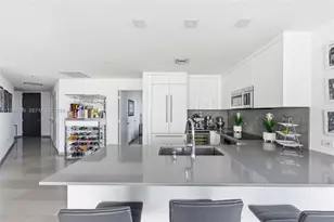 88 SW 7th St, Miami, FL 33130 - Photo 9