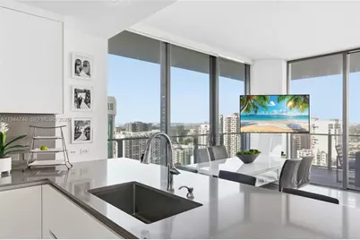 88 SW 7th St #2302, Miami, FL 33130 - Photo 13