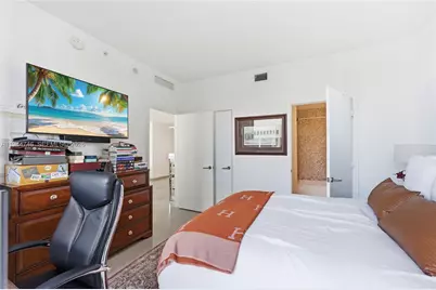 88 SW 7th St #2302, Miami, FL 33130 - Photo 19