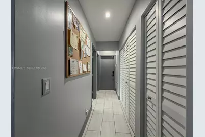 940 SW 177th Way, Pembroke Pines, FL 33029 - Photo 15