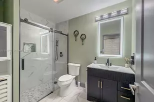 940 SW 177th Way, Pembroke Pines, FL 33029 - Photo 13