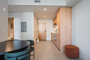 11 NE 6th, Miami, FL 33132 - Photo 5