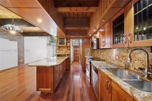 19432 NE 26th Ave, Miami, FL 33180 - Photo 15