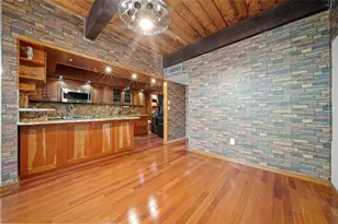 19432 NE 26th Ave, Miami, FL 33180 - Photo 11