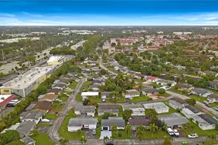 8235 NW 23rd St, Sunrise, FL 33322 - Photo 31