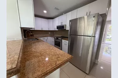 9920 Jamaica Dr, Cutler Bay, FL 33189 - Photo 41