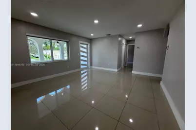 9920 Jamaica Dr, Cutler Bay, FL 33189 - Photo 5