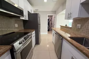 9920 Jamaica Dr, Cutler Bay, FL 33189 - Photo 37