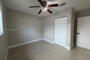 9920 Jamaica Dr, Cutler Bay, FL 33189 - Photo 15