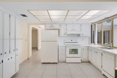 5524 Cleveland St, Hollywood, FL 33021 - Photo 13