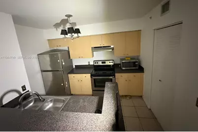 [Address not provided], West Palm Beach, FL 33409 - Photo 5