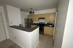 [Address not provided], West Palm Beach, FL 33409 - Photo 3