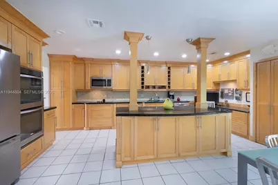 10281 SW 125th St, Miami, FL 33176 - Photo 13