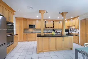 10281 SW 125th St, Miami, FL 33176 - Photo 13