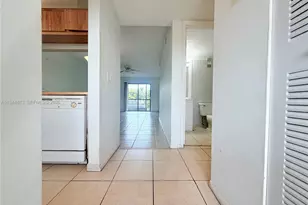 9141 NW 1st Ct, Pembroke Pines, FL 33024 - Photo 5