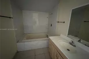 19800 SW 180th Ave, Miami, FL 33187 - Photo 9