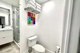 1451 N 12th Ct, Hollywood, FL 33019 - Photo 9