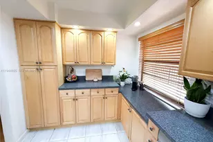 450 Commodore Dr, Plantation, FL 33325 - Photo 21