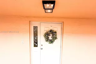 450 Commodore Dr, Plantation, FL 33325 - Photo 5