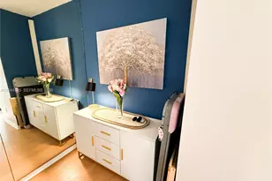 450 Commodore Dr, Plantation, FL 33325 - Photo 11