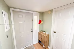 450 Commodore Dr, Plantation, FL 33325 - Photo 7