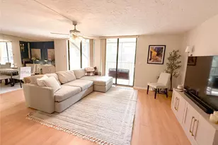 450 Commodore Dr, Plantation, FL 33325 - Photo 1