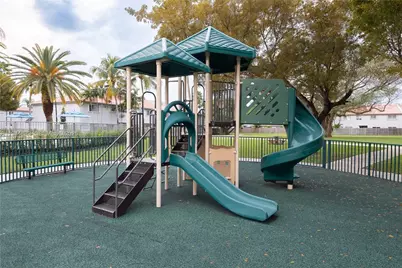 11600 NW 50th Ter, Doral, FL 33178 - Photo 29