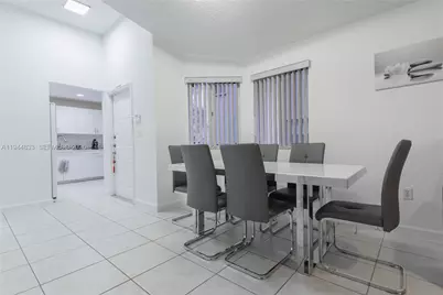 11600 NW 50th Ter, Doral, FL 33178 - Photo 5