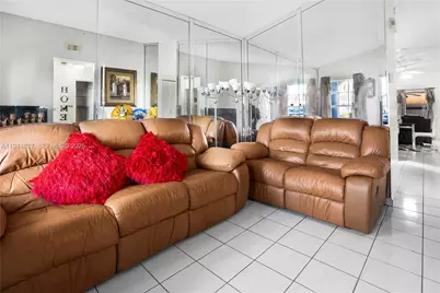 7384 W 29th Ln, Hialeah, FL 33018 - Photo 5