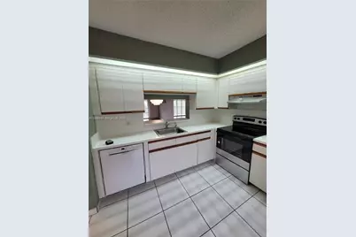 901 SW 128th Ter #410A, Pembroke Pines, FL 33027 - Photo 17