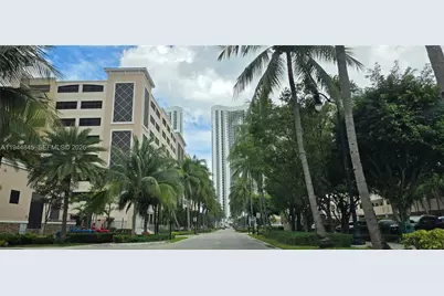 400 Kings Point Dr #505, Sunny Isles Beach, FL 33160 - Photo 39